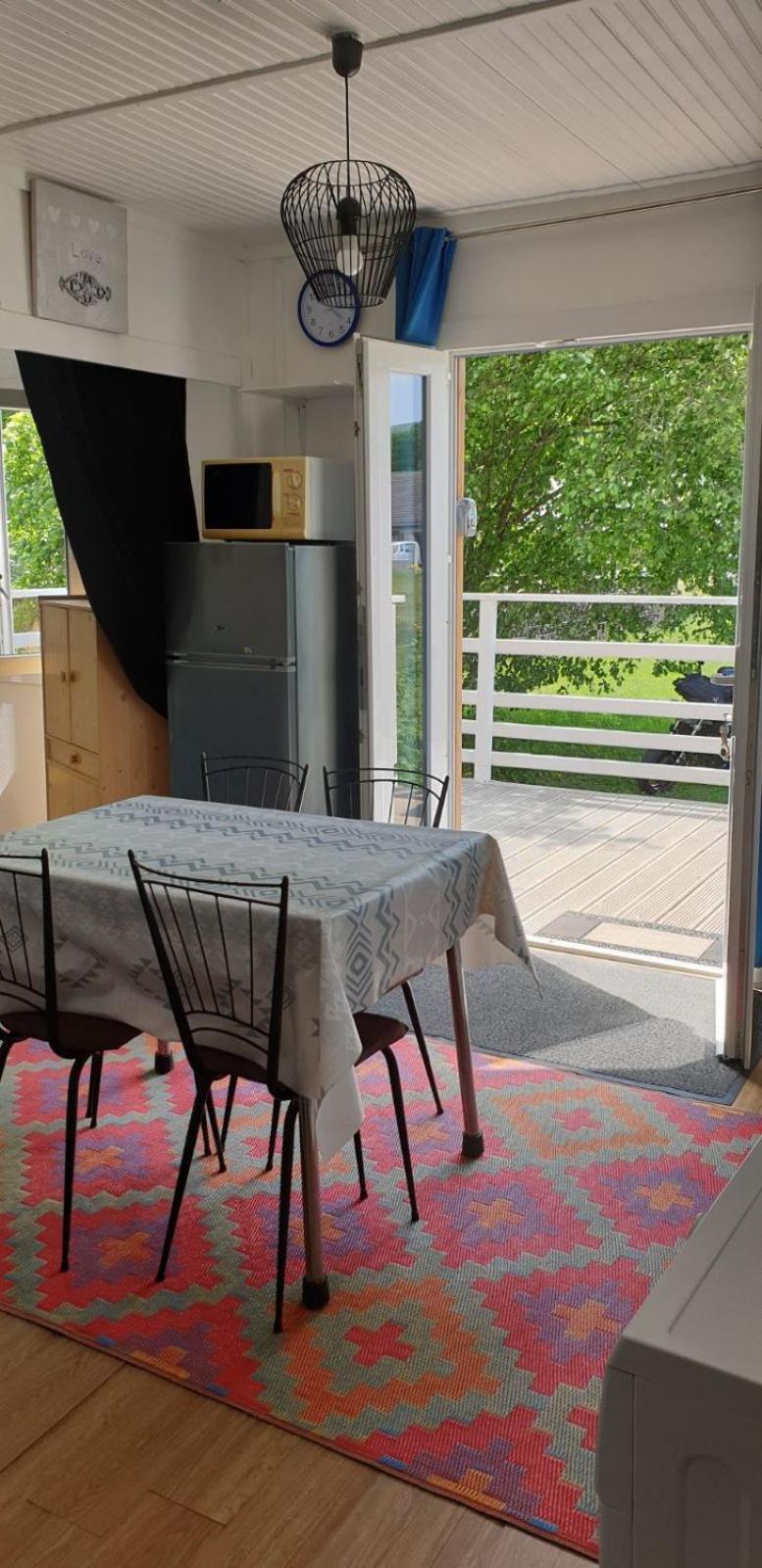 De L Amitie Chalet